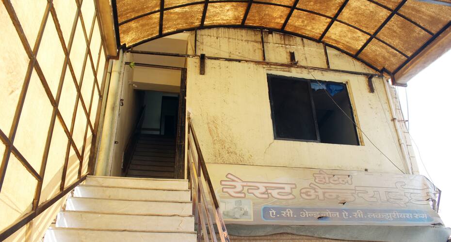 Hotel Rest & Ride, Ahmedabad 2
